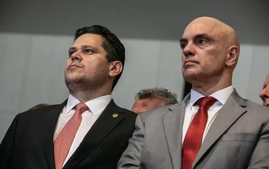 Mensagens mostram proximidade entre Alcolumbre e Vorcaro