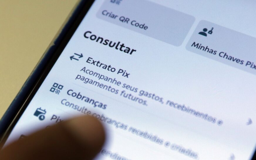 Número de transações com Pix caem 10% após proibição de bets