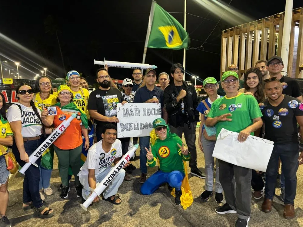 Parlamentares participam de ato ‘Fora Moraes’ em Salvador e cobra prisão de ministro