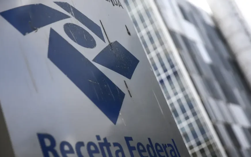 Receita Federal amplia em todo o Brasil o atendimento em Libras, a Língua Brasileira de Sinais — Agência Gov