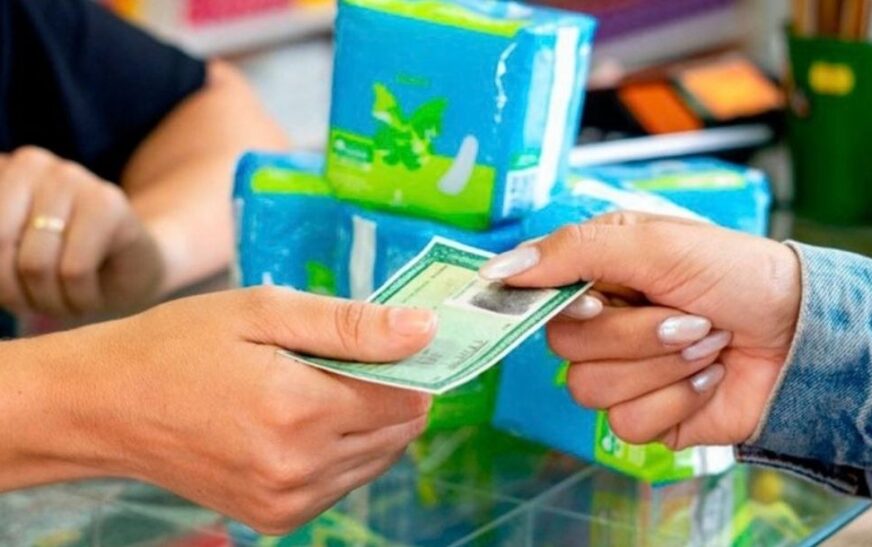 SUS garante saúde integral feminina e distribuição de absorventes. Saiba quem tem direito — Agência Gov