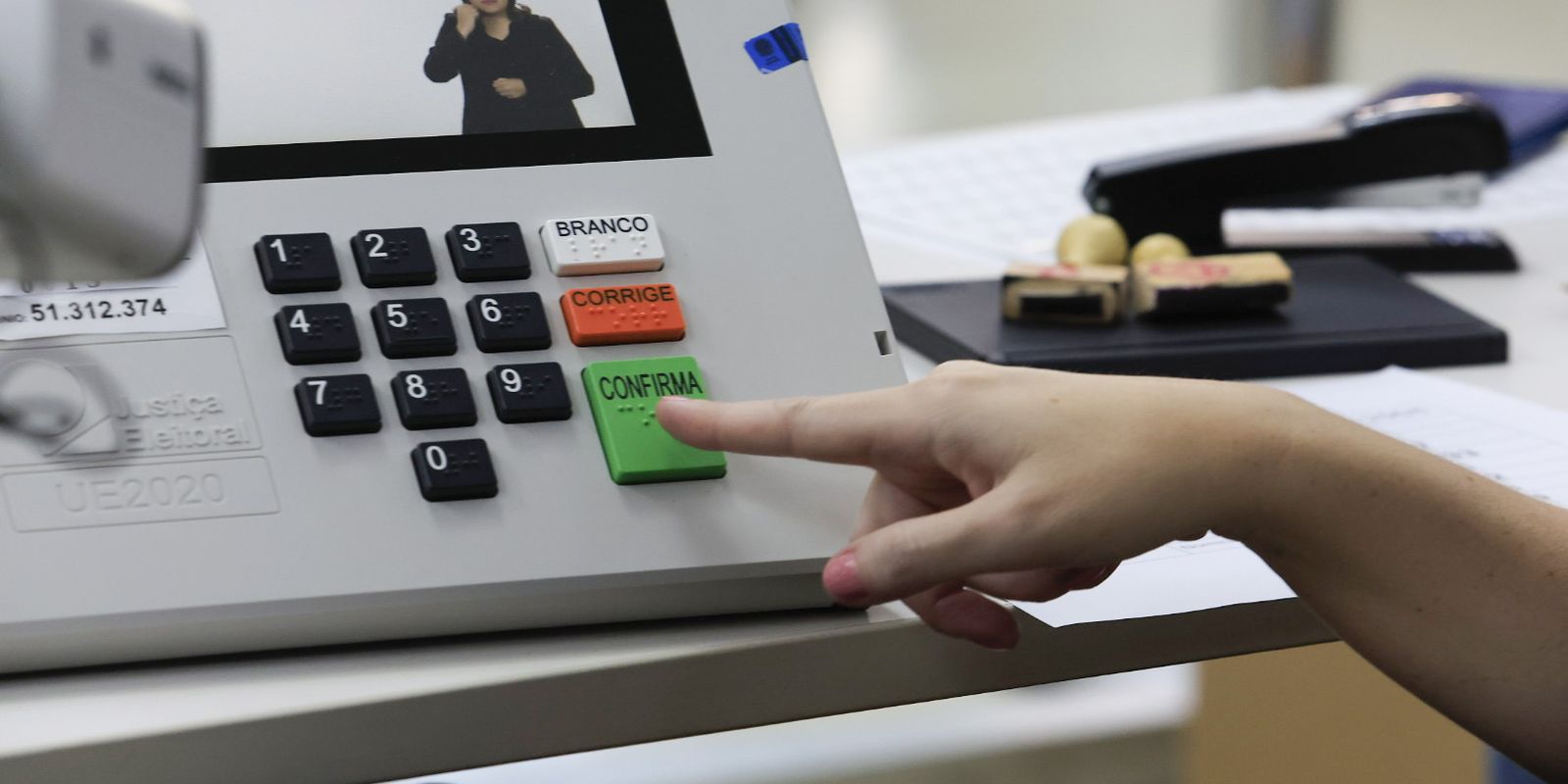 Eleitor que faltou ao primeiro turno pode votar no segundo