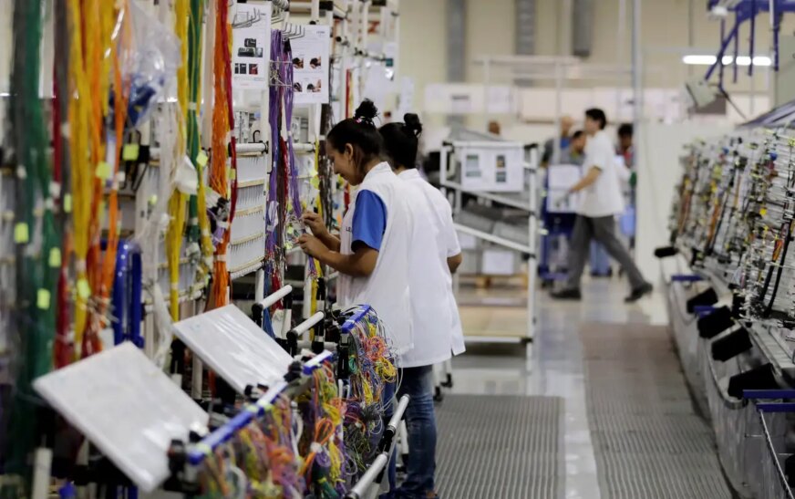 Faturamento da indústria cai 3,5% em agosto, informa CNI