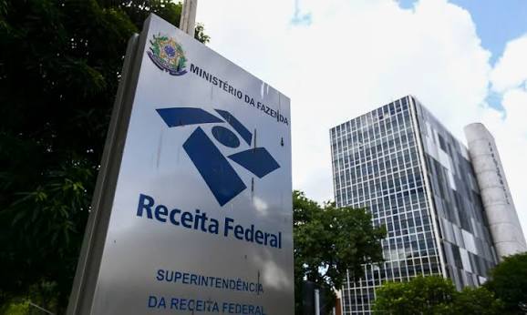 Receita Federal e Anatel retém 1,3 mil produtos eletrônicos em situação irregular — Agência Gov