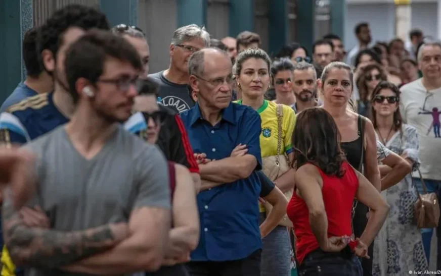Teoria do ‘eleitor mediano’ explica por que candidatos podem mudar de posição nas eleições